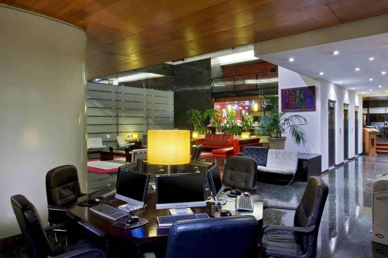 Four Points By Sheraton Montevideo Bagian luar foto